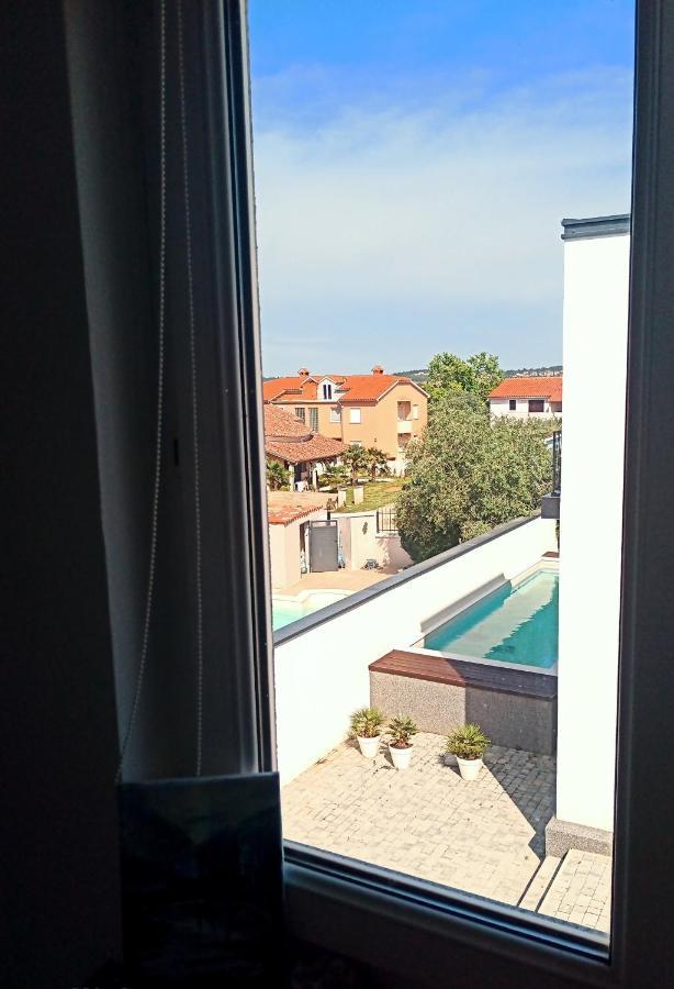 Abelia Pool View Studio Pula Exteriör bild
